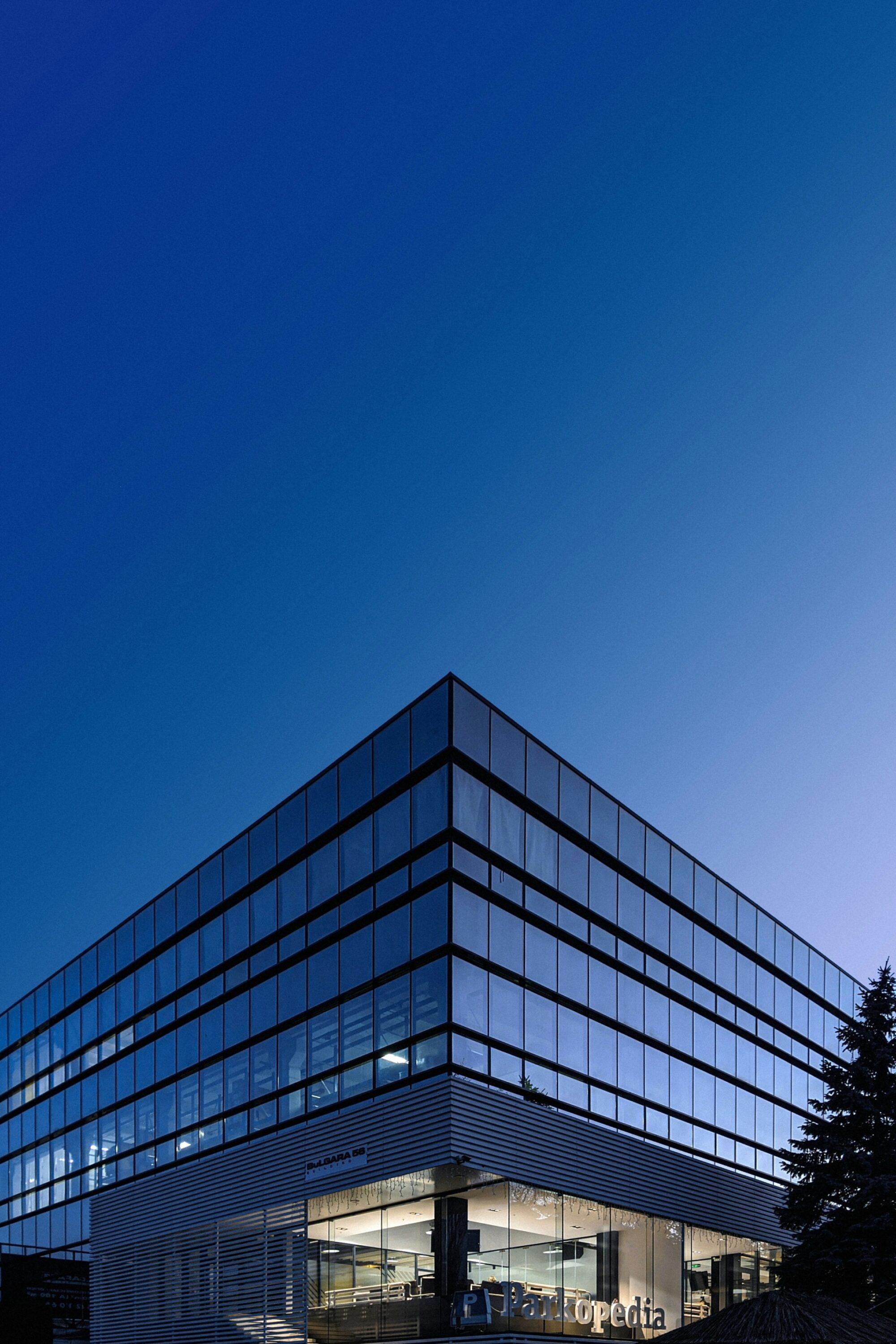 Sasha pleshco n BRHY7 YZ3 M0 unsplash